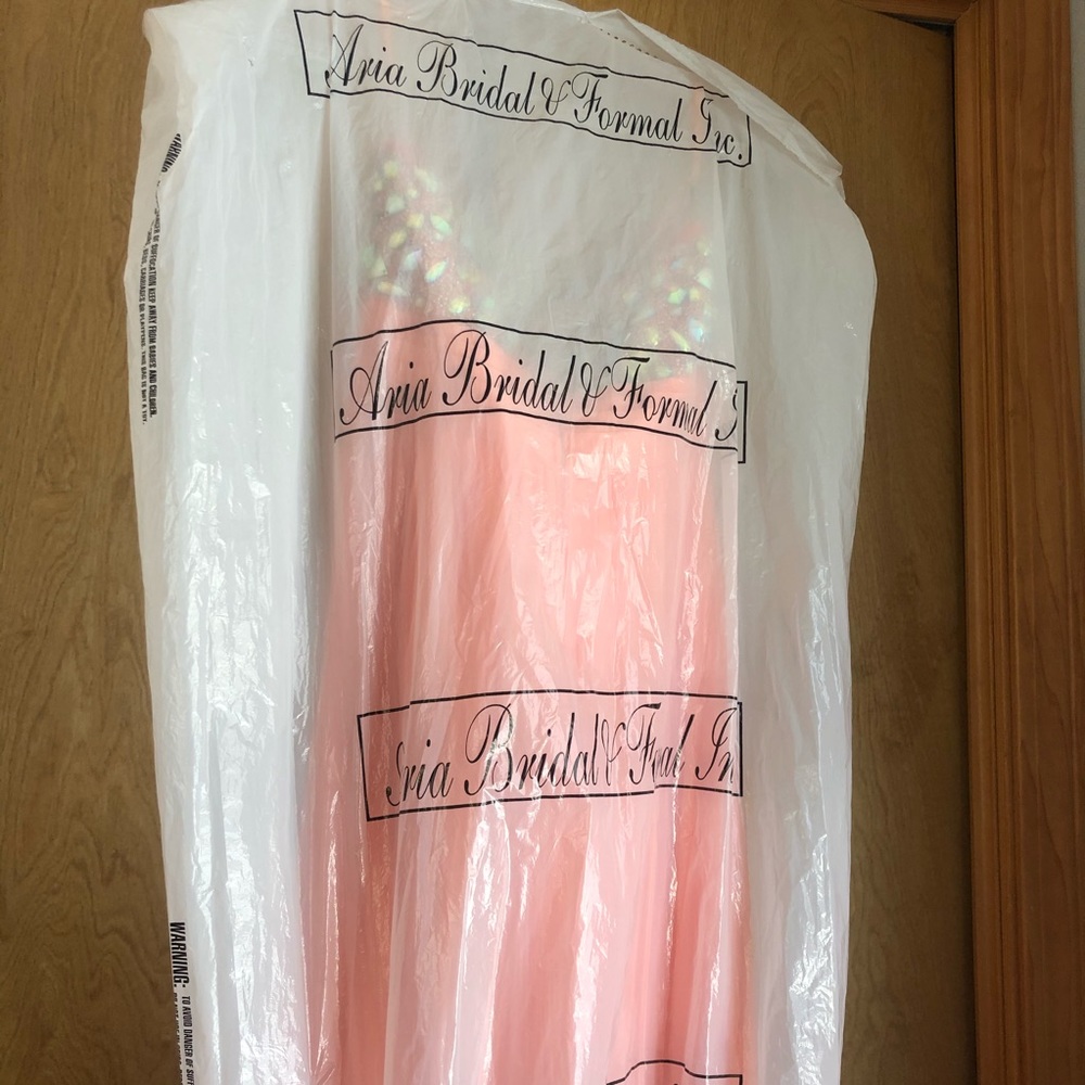 Prom dress pink with beads and sequined jewels - Picture 6 of 6